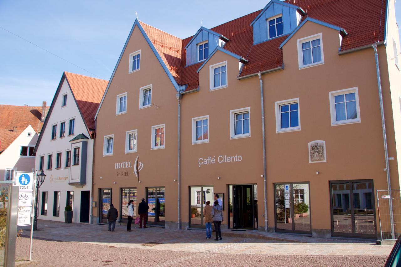 Hotel Im Ried Donauwörth Exterior foto